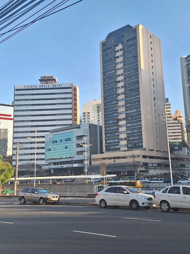Fachada do Empresarial Torre do Parque, localização da Clínica VitalPsi